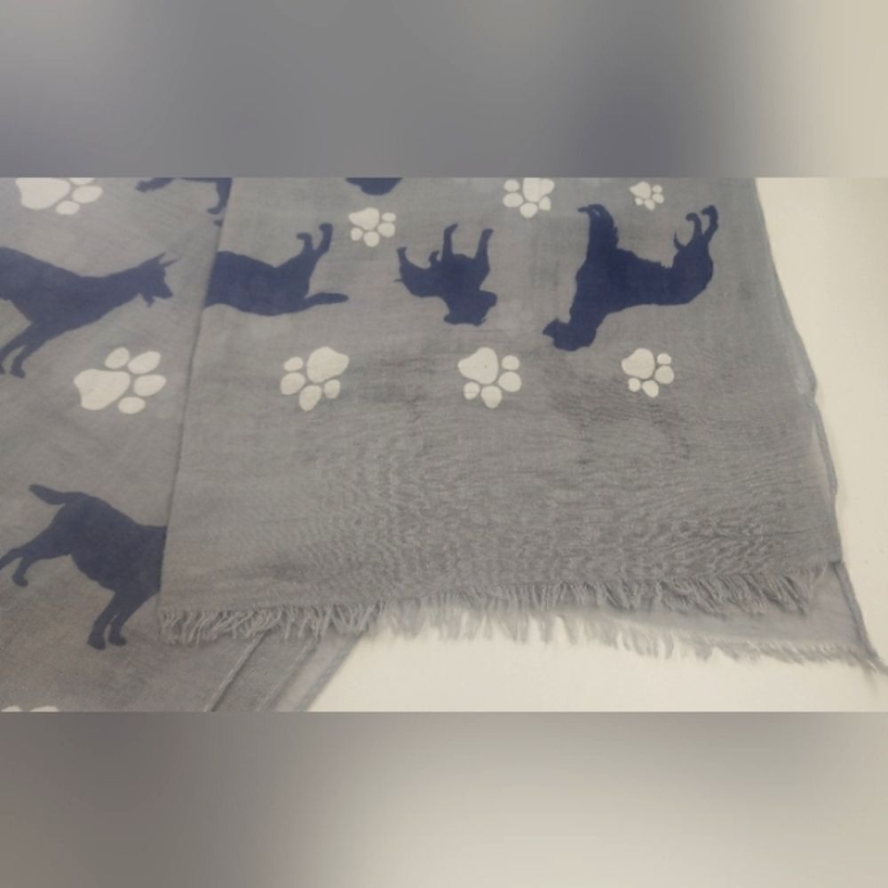 Dog Fringe Long Scarf Wrap Paw Prints - Picture 7 of 9